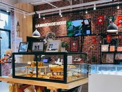 面包甜点陈列柜-熊叔熊婶面包房(团结湖店)