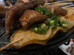 -何师烧烤·香辣蟹·川菜·30年老品牌(太古里旗舰店)