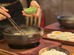 -良米山·云南野生菌过桥米线(上海首店)