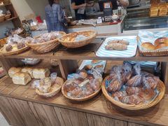 -沁屋面包店(人民东路店)