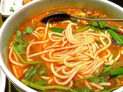 腾冲小锅米线-一坐一忘云南菜(卓悦中心)