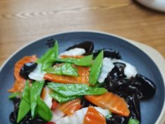 -云海肴·汽锅鸡·云南菜(天山百盛优客店)