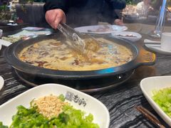 -老船舫·现做活鲜鱼馆(东郊记忆店)
