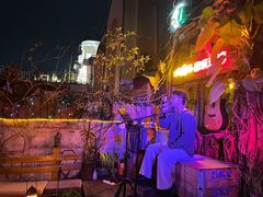 -城墙外BAR