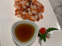 手剥河虾仁-蝶园·装修中(BFC外滩金融中心店)