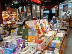 -西西弗书店&矢量咖啡(凯德晶萃广场店)