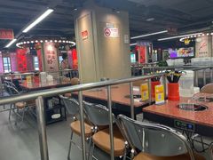 -四囍码头海鲜烧烤自助火锅(外滩南京东路悦荟广场店)