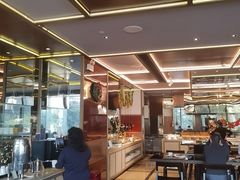 -大中华希尔顿酒店-念自助餐·嗨啤·小龙虾