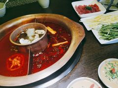 -滇釜火锅·能喝汤的火锅(车公庄店)