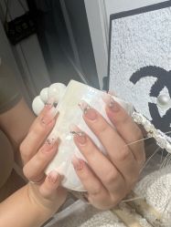 -尤米一站式美甲美睫