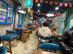 大堂-超越炭火牛蛙火锅鸡(河东店)