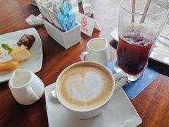 -三亚湾海居铂尔曼度假酒店