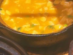 -有红鸡毛店·砂锅菜(抚琴夜市店)