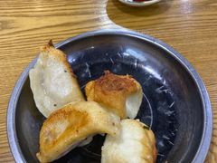 -黄阿姨锅贴大王(万航渡路店)