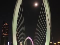 -南京眼步行桥