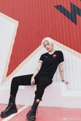 -变画·发型STUDIO