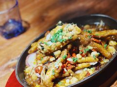 石锅酥骨凤爪-又一福烤鸭·北京菜(东四店)
