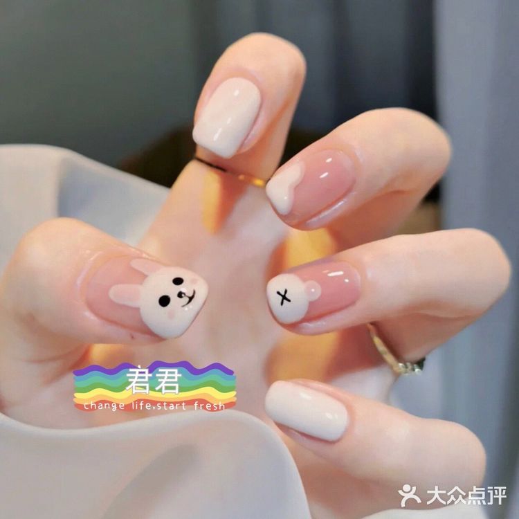 可妮兔手绘美甲