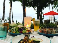 -Cha Cha's Beach Cafe