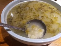 酸菜豆瓣汤-盐帮食坊•小河帮川菜(四川师大店)