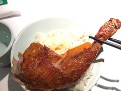 柴火手撕鸡-费大厨辣椒炒肉(高铁吾悦广场店)
