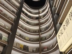 -上海虹桥中心爱琴海亚朵S酒店