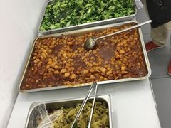 -上海宝信宝马4S店