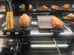 -星巴克(前滩世贸中心店)