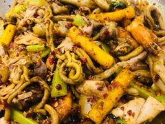 -嘎嘎鸭下巴·爆辣干锅(明教寺店)