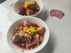 -舟舟刮凉粉