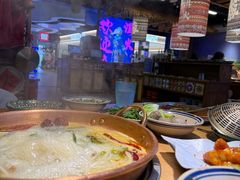 -洱火云南酸菜牛肉火锅(石景山当代商城店)