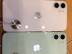 -Apple零售店(华贸购物中心店)