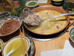 -洱火云南酸菜牛肉火锅(石景山当代商城店)