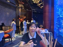 -迪拜帆船酒店海底餐厅