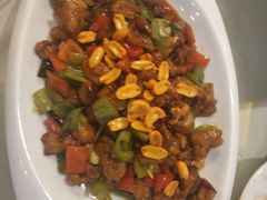 -喜乐餐厅•灯笼虾球首创者•本地小海鲜(二马路店)