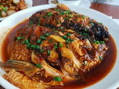 红烧鱼头-胡子饮食店