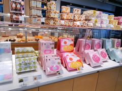 零售区-好利来(新华百货店)