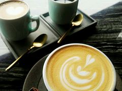 卡布基诺-UNI UNI(环亚凯瑟琳店)