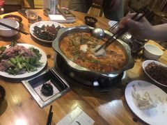 -苗家恒灵酸汤鱼-跳水牛肉连锁店(凯里总店)