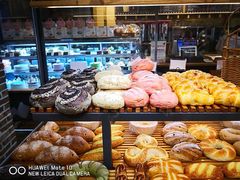 -焙丽拾光(麦凯乐直营店)