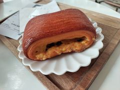 -VERIE BAKEHOUSE
