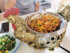 秦巴笋子鸡两吃-小六汤包砂煲菜(文景路店)