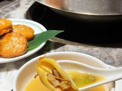 -禄婶鸡煲·打边炉