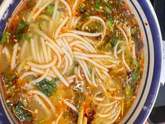 -云阿蛮云南生烫牛肉米线(奉贤路店)