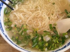 招牌骨汤牛肉面-西部马华清真兰州牛肉面·烧烤夜市(三里河店)