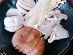 菌菇拼盘-丽江庭院之爱在路上(西单店)