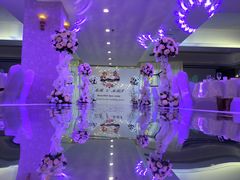 -爱主题婚礼策划  婚车租赁