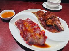 叉烧烧鸭双拼-老坑记·香港经典粤菜馆