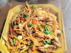 笋干炒肉-朗妈私房菜(婺女州店)
