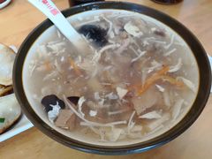 酸辣汤-小姜锅贴(凤凰街店)